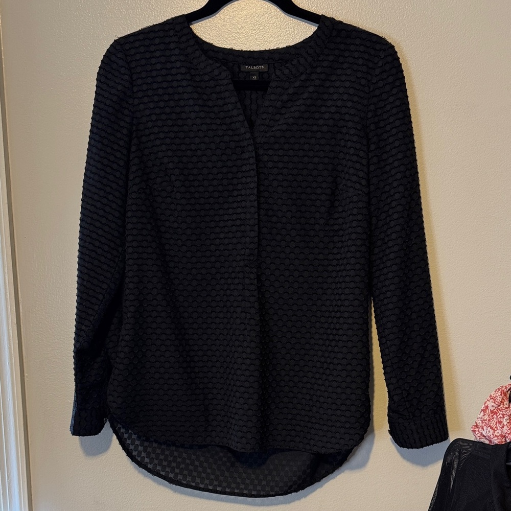 🔴Talbots Black Textured Blouse